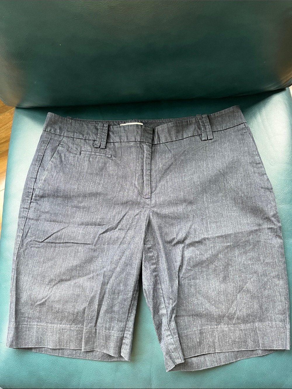 LOFT Petites size 6P Indigo Denim-Look Shorts size 6P
